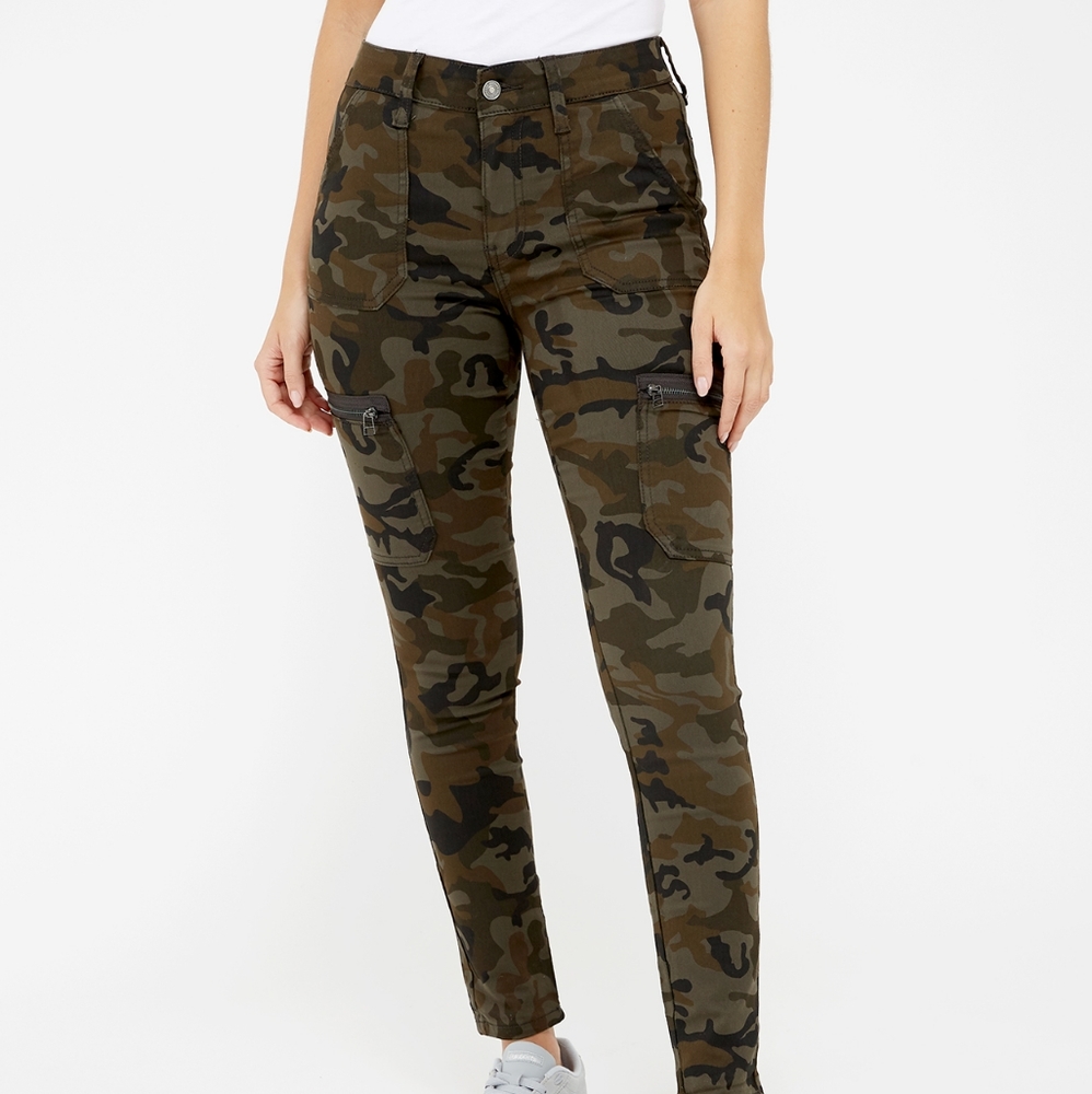 NWT KanCan Camouflage Jeans